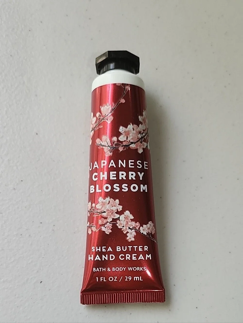 Bath & Body Works Japanese Cherry Blossom Shea Butter Hand Cream - Red & White